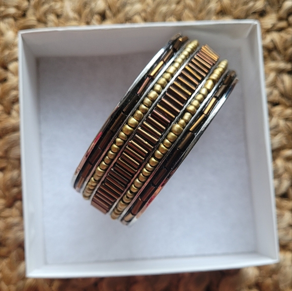 Beaded silver toned bracelet, hinge style clasp, fall color palette - Picture 1 of 4